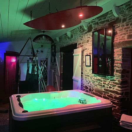 Love Room Donjon Dol In Love Bdsm Dol-de-Bretagne Kültér fotó