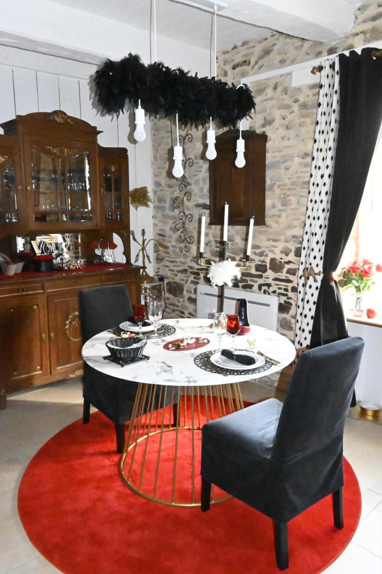 Love Room Donjon Dol In Love Bdsm Dol-de-Bretagne Kültér fotó
